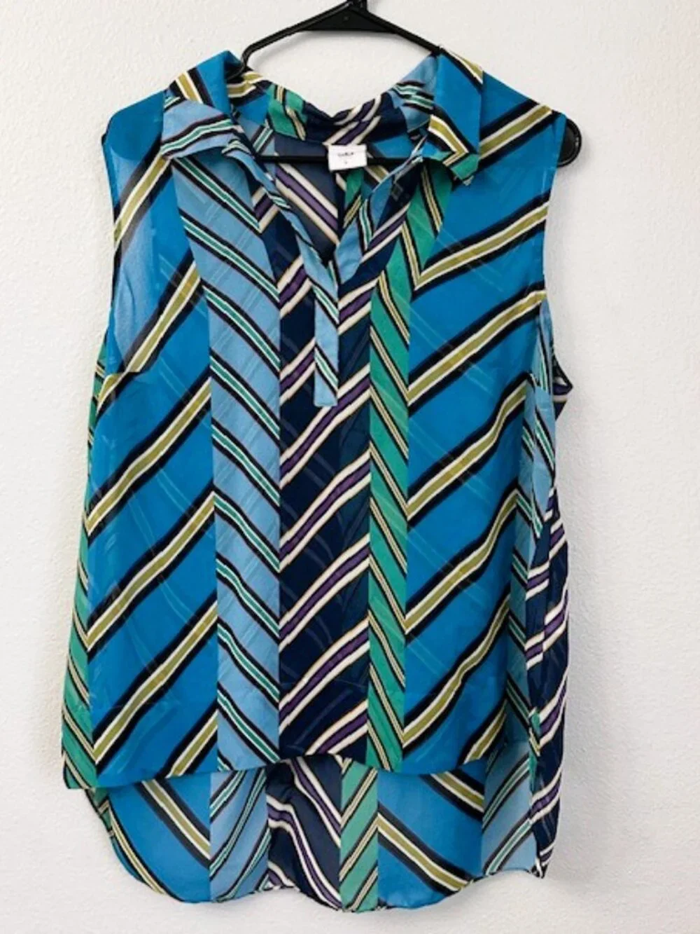 Cabi Teal Chevron Sleeveless V-Neck Top Size Large